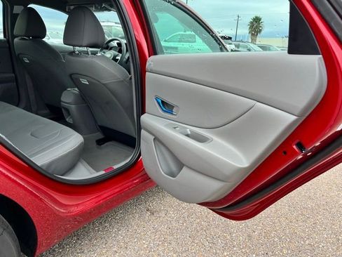 New 2026 Hyundai Elantra Sport w/ Cargo Package FWD image 19