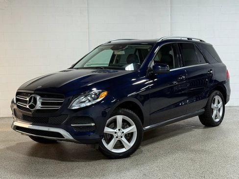 Used 2017 Mercedes-Benz GLE 350 4MATIC image 2