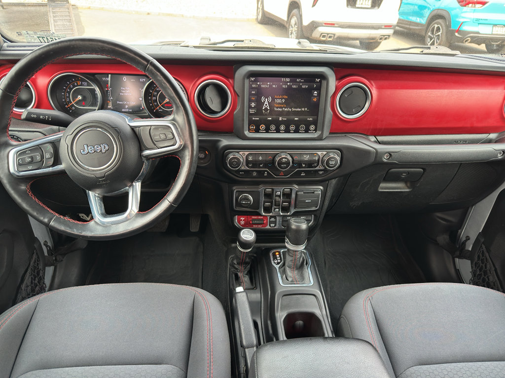 Used 2023 Jeep Gladiator Rubicon w/ Cold Weather Group AWD/4WD image 18
