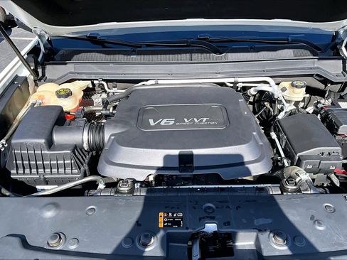 Used 2016 GMC Canyon SLT w/ Driver Alert Package image 32