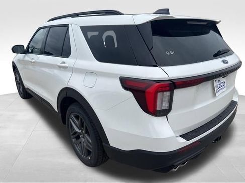 New 2026 Ford Explorer ST image 4