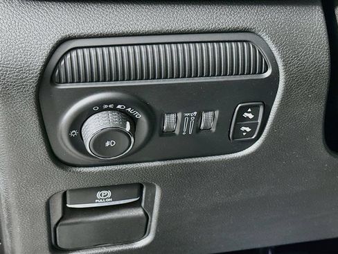 Used 2022 Jeep Grand Wagoneer Series I AWD/4WD image 18