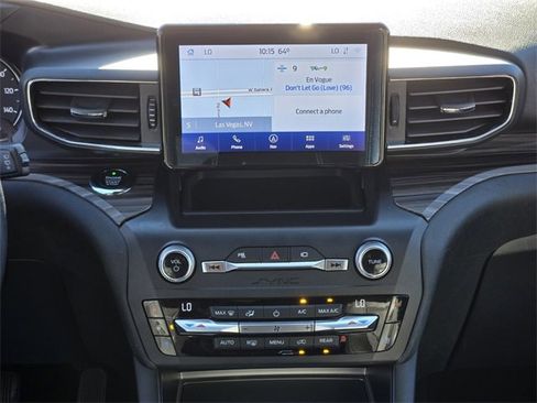 Used 2020 Ford Explorer Limited image 17