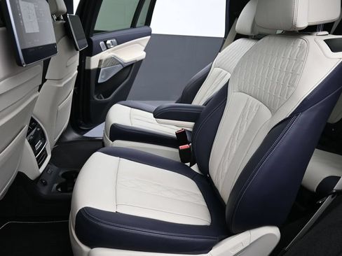 Used 2019 BMW X7 xDrive50i AWD/4WD image 17