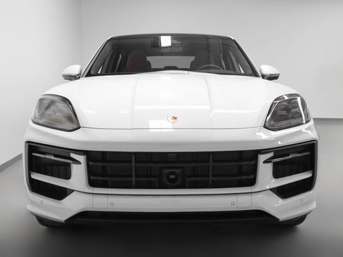 New 2026 Porsche Cayenne S image 8