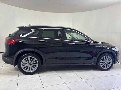 Used 2023 INFINITI QX50 Luxe FWD image 6