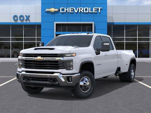New 2026 Chevrolet Silverado 3500 LT image 6