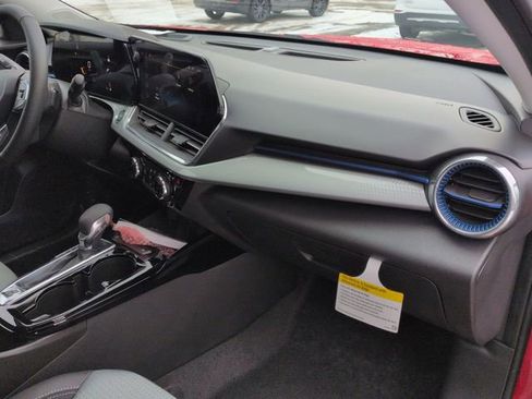 New 2026 Chevrolet Trax LT image 28