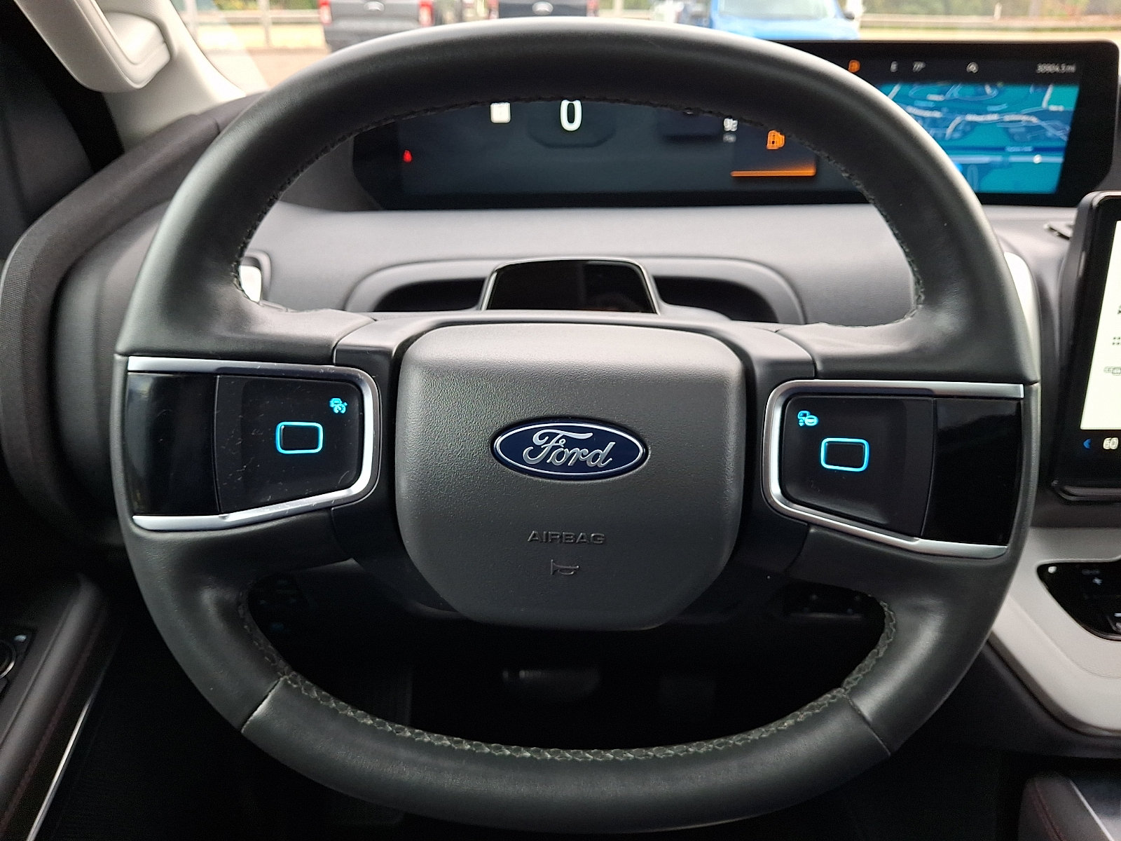 Used 2025 Ford Expedition Active AWD/4WD image 21