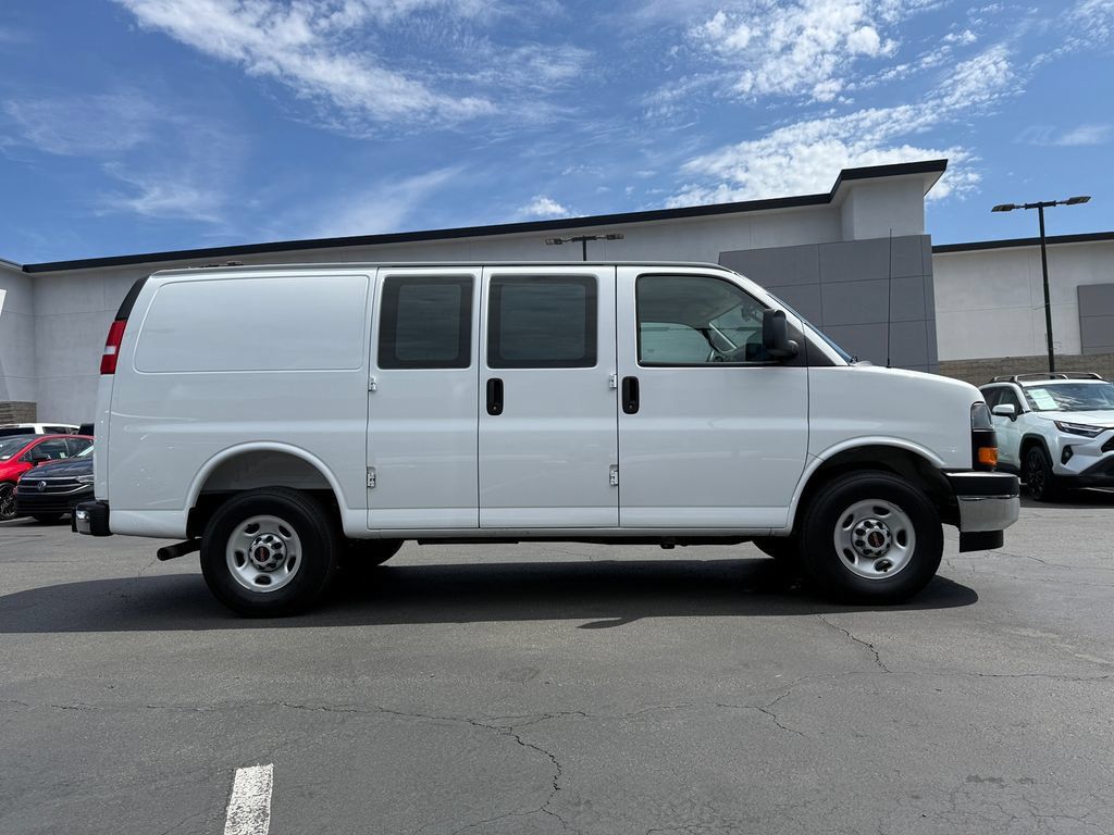 Used 2025 GMC Savana 2500 w/ Driver Convenience Package RWD image 6
