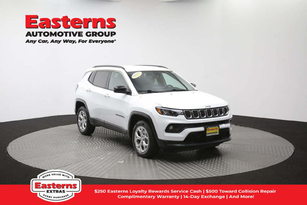 Used 2024 Jeep Compass Latitude AWD/4WD image 49