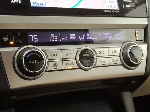 Used 2016 Subaru Outback 2.5i Limited image 19