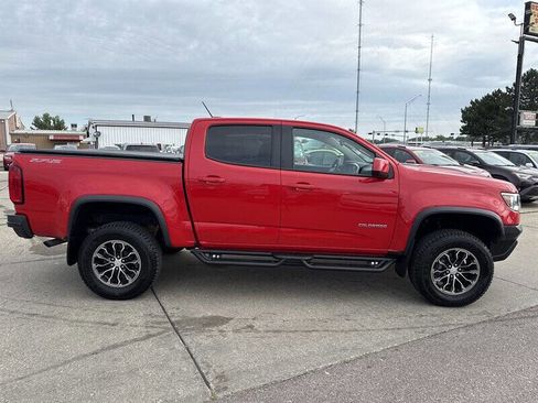 Used 2018 Chevrolet Colorado ZR2 w/ LPO, Premium Interior Package image 9