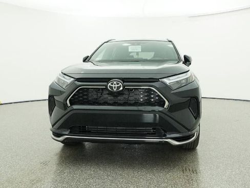 New 2025 Toyota RAV4 SE image 31