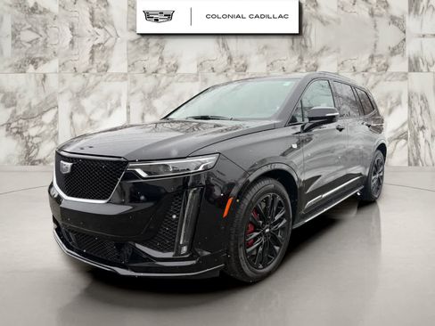 Used 2025 Cadillac XT6 Sport w/ Platinum Package image 1