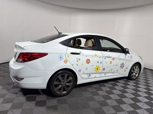 Used 2012 Hyundai Accent GLS w/ Premium Pkg 3 image 5