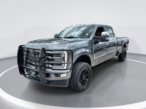 Used 2024 Ford F350 Platinum w/ FX4 Off-Road Package AWD/4WD image 1