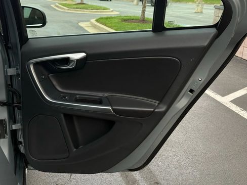 Used 2012 Volvo S60 T6 image 28