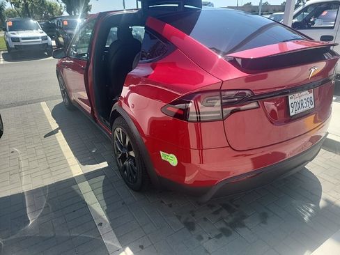Used 2023 Tesla Model X AWD/4WD image 6