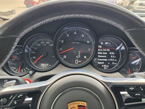 Used 2017 Porsche Cayenne Platinum Edition AWD/4WD image 29