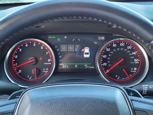 Used 2019 Toyota Camry XSE w/ Navigation Package image 14