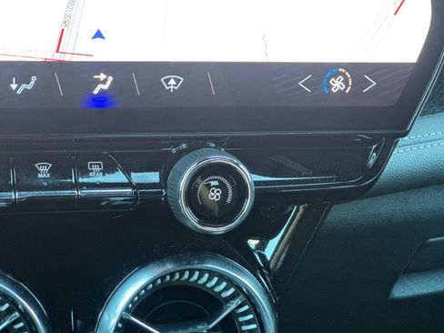 Used 2026 Chevrolet Blazer EV LT image 31