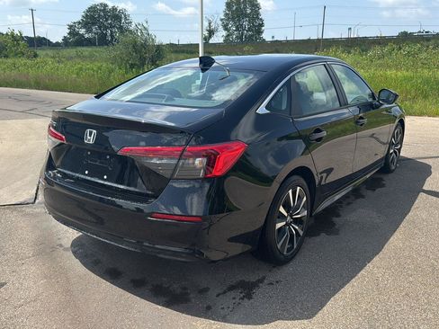 Used 2024 Honda Civic EX image 5