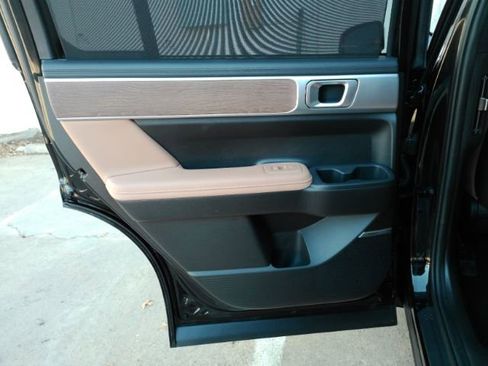 Used 2024 Hyundai Santa Fe Limited image 19