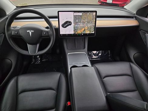 Used 2021 Tesla Model Y Long Range AWD/4WD image 14