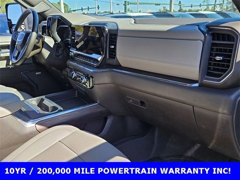 Used 2024 GMC Sierra 2500 SLT w/ SLT Premium Package image 16
