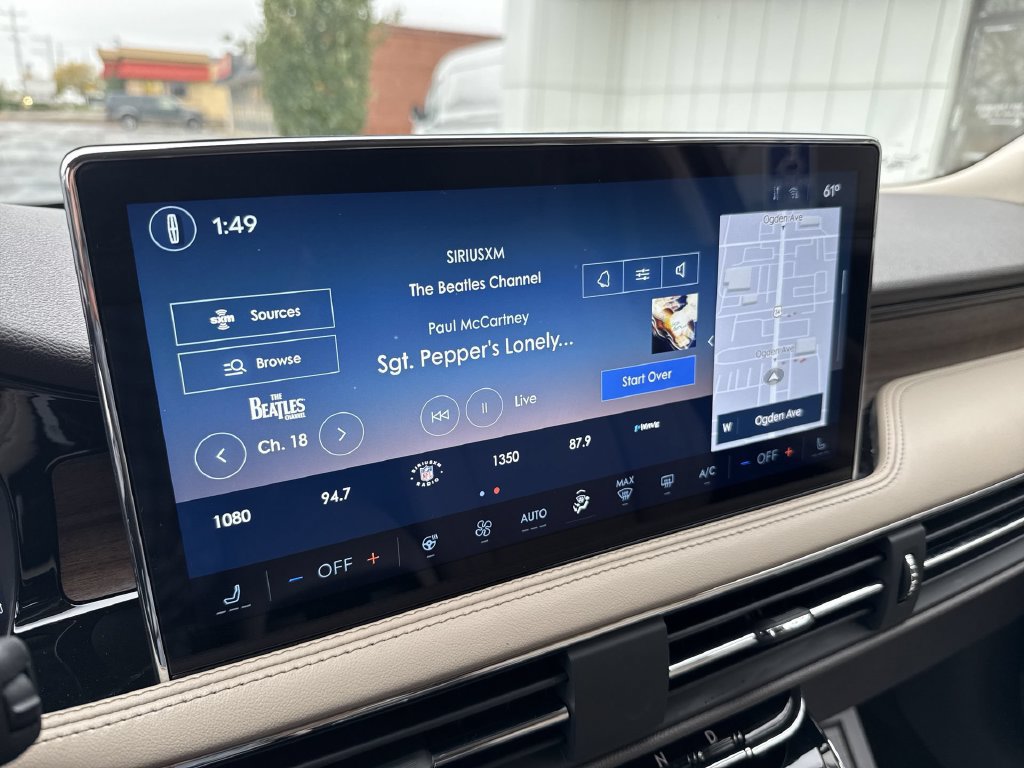 Certified 2023 Lincoln Corsair Reserve w/ Equipment Group 201A AWD/4WD image 12