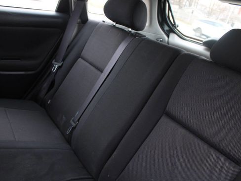 Used 2003 Toyota Matrix XR image 17