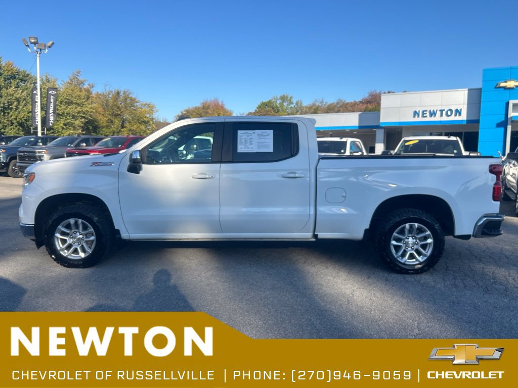 Used 2023 Chevrolet Silverado 1500 LT AWD/4WD image 38
