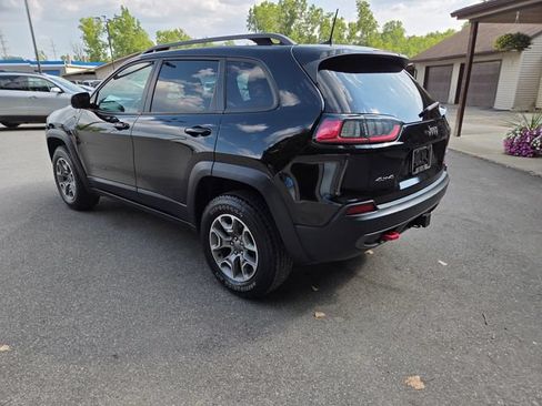 Used 2020 Jeep Cherokee Trailhawk w/ Cold Weather Group AWD/4WD image 4