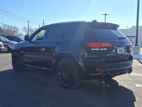 Used 2015 Jeep Grand Cherokee SRT image 22
