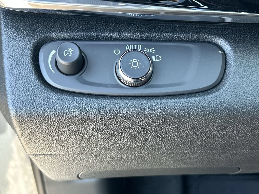 New 2026 Buick Envista Sport Touring w/ Convenience I Package FWD image 18