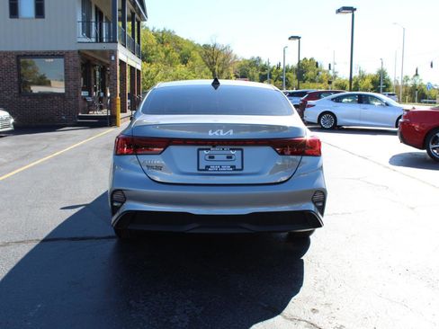 Used 2024 Kia Forte LXS FWD image 6