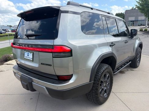 Used 2025 Lexus GX 550 w/ Accessory Package (CT) AWD/4WD image 16
