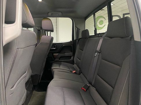 Used 2017 GMC Sierra 1500 SLE w/ SLE Value Package image 11