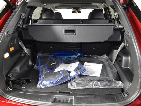 Used 2025 Mitsubishi Outlander SE image 16