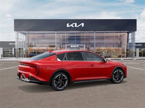 New 2025 Kia K4 GT-Line image 6