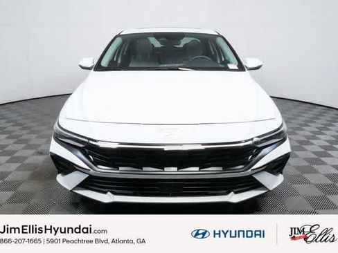 New 2025 Hyundai Elantra Limited image 34