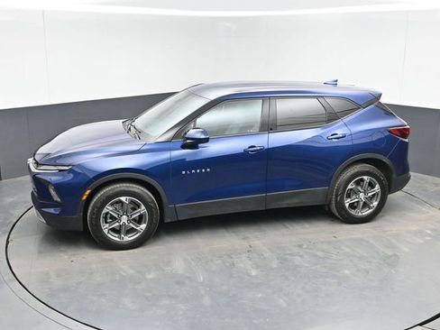 Used 2023 Chevrolet Blazer LT FWD image 35