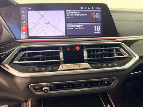 Used 2019 BMW X5 xDrive40i w/ Convenience Package AWD/4WD image 18