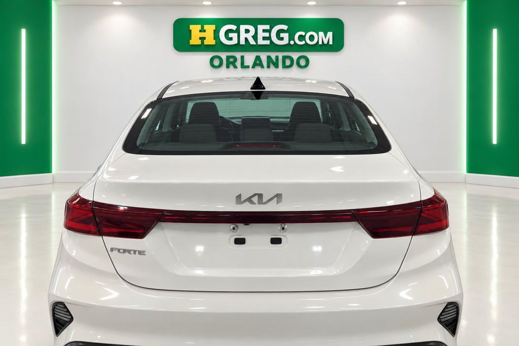 Used 2022 Kia Forte LXS w/ LXS Technology Package FWD image 8