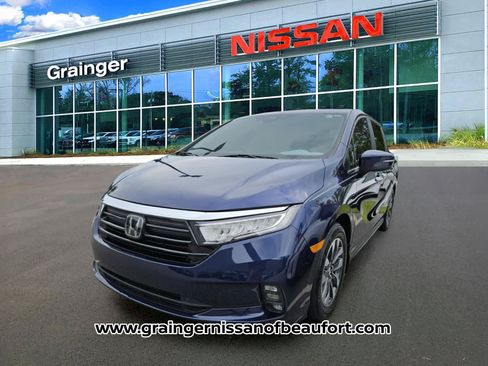 Used 2024 Honda Odyssey EX-L image 2