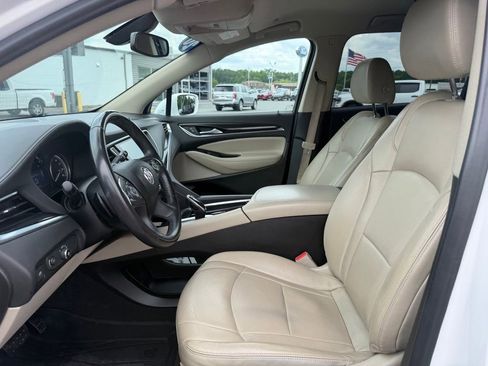 Used 2020 Buick Enclave Essence FWD image 15