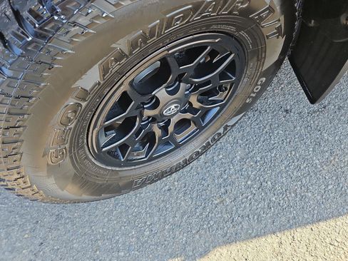 Used 2023 Toyota Tacoma SR5 w/ SX Package image 12