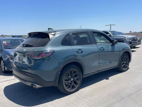 Used 2023 Honda HR-V Sport image 3