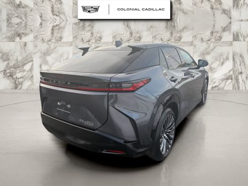 Used 2023 Lexus RZ 450e Premium w/ Accessory Package (2T) image 4